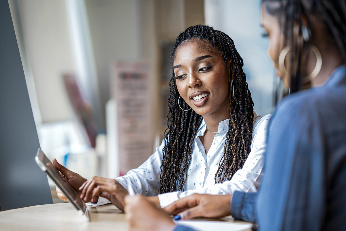 Managed services representative providing advice